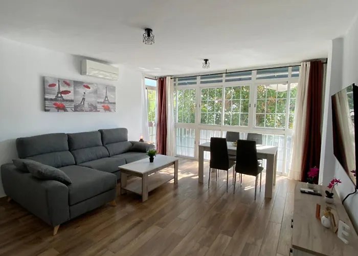 Shr042 Centrico De Tres * Nerja